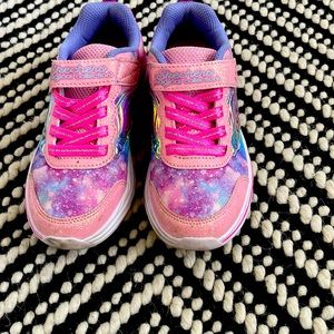 Girls sketcher sneaker
